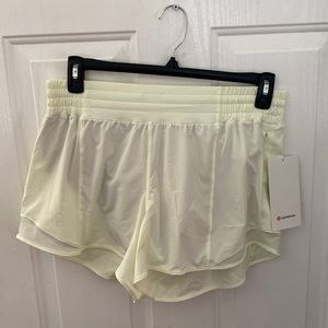 Lululemon Hotty Hot High Rise Lined Short 4”, Elixir, Size 12